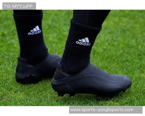 前锋足球鞋的选择与搭配技巧助你在赛场上大放异彩